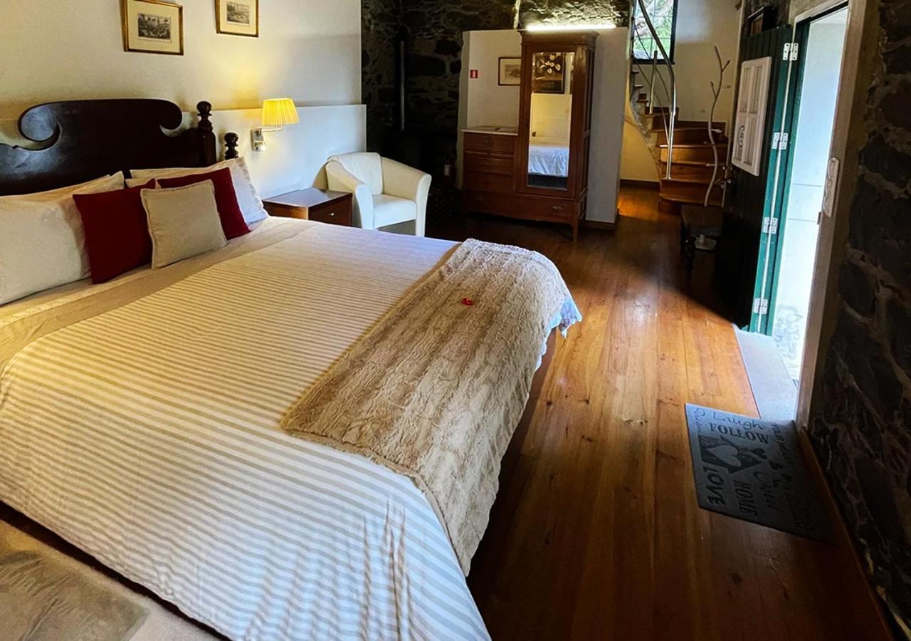 Villa Casas De Pedra à Camacha  Extérieur photo