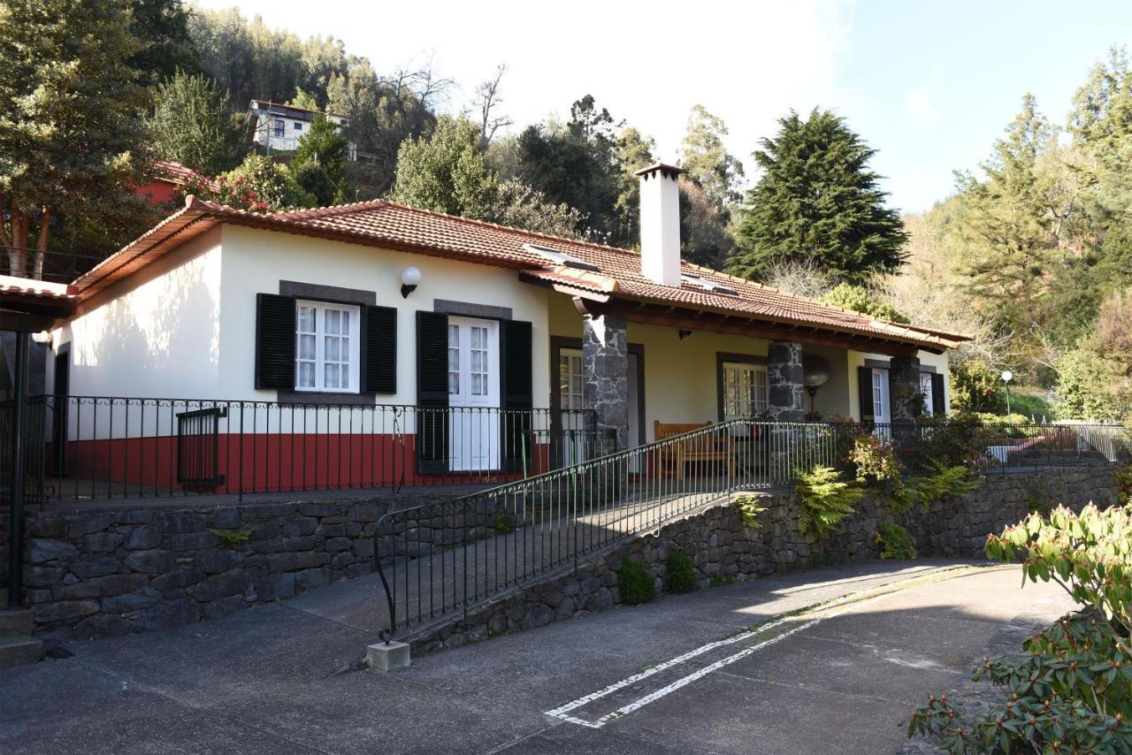 Villa Casas De Pedra à Camacha  Extérieur photo