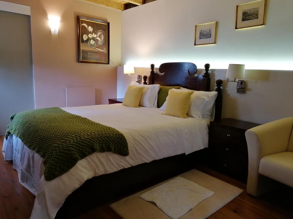 Villa Casas De Pedra à Camacha  Extérieur photo